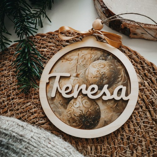 Drewniana bombka z imieniem