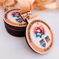 Drewniany medal kolorowy personalizowany
